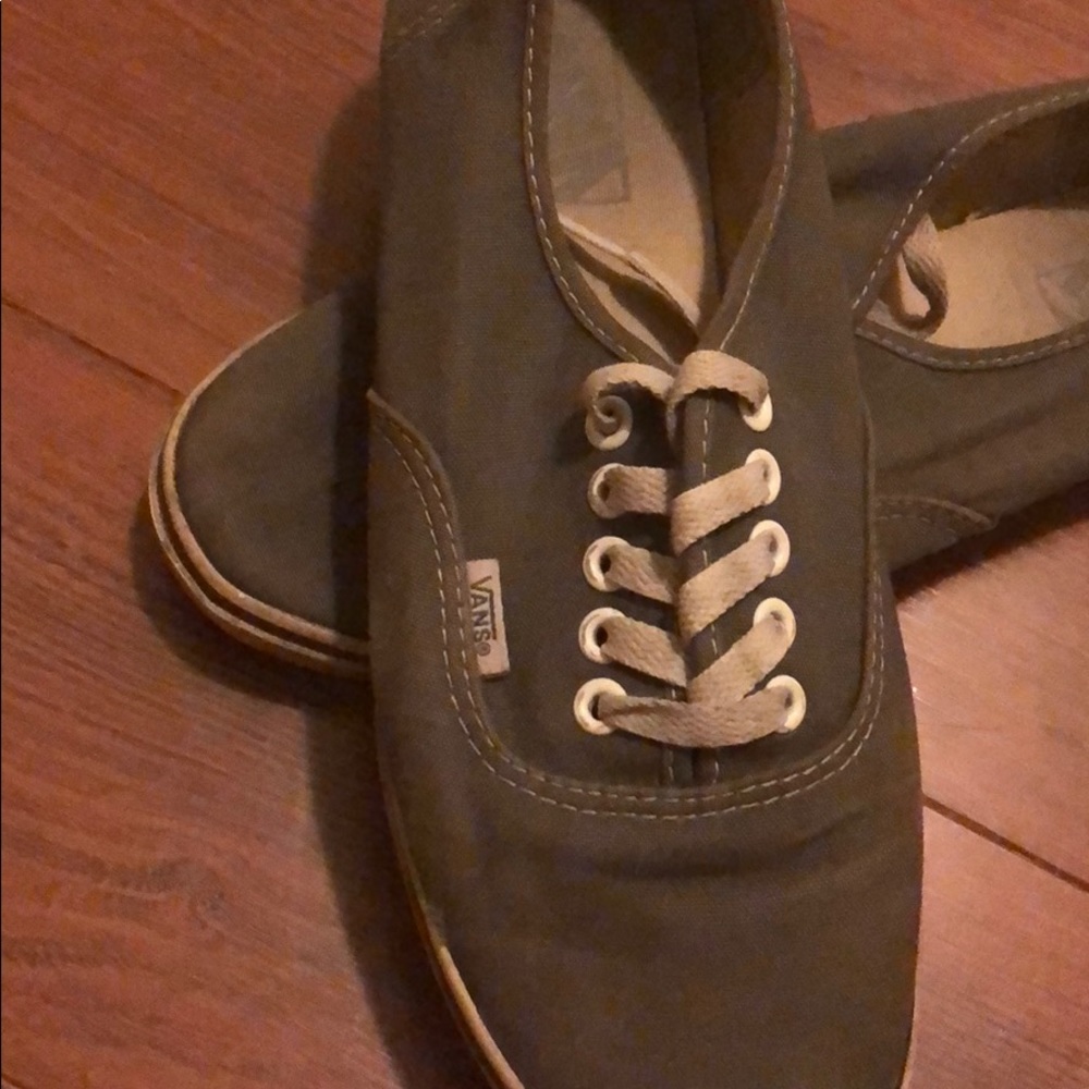Grey low pro vans - Picture 3 of 8